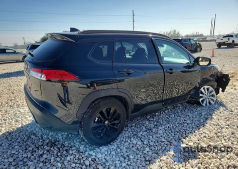 2022 Toyota Corolla Cross Le from USA, damaged, VIN 7MUCAAAG8NV026237